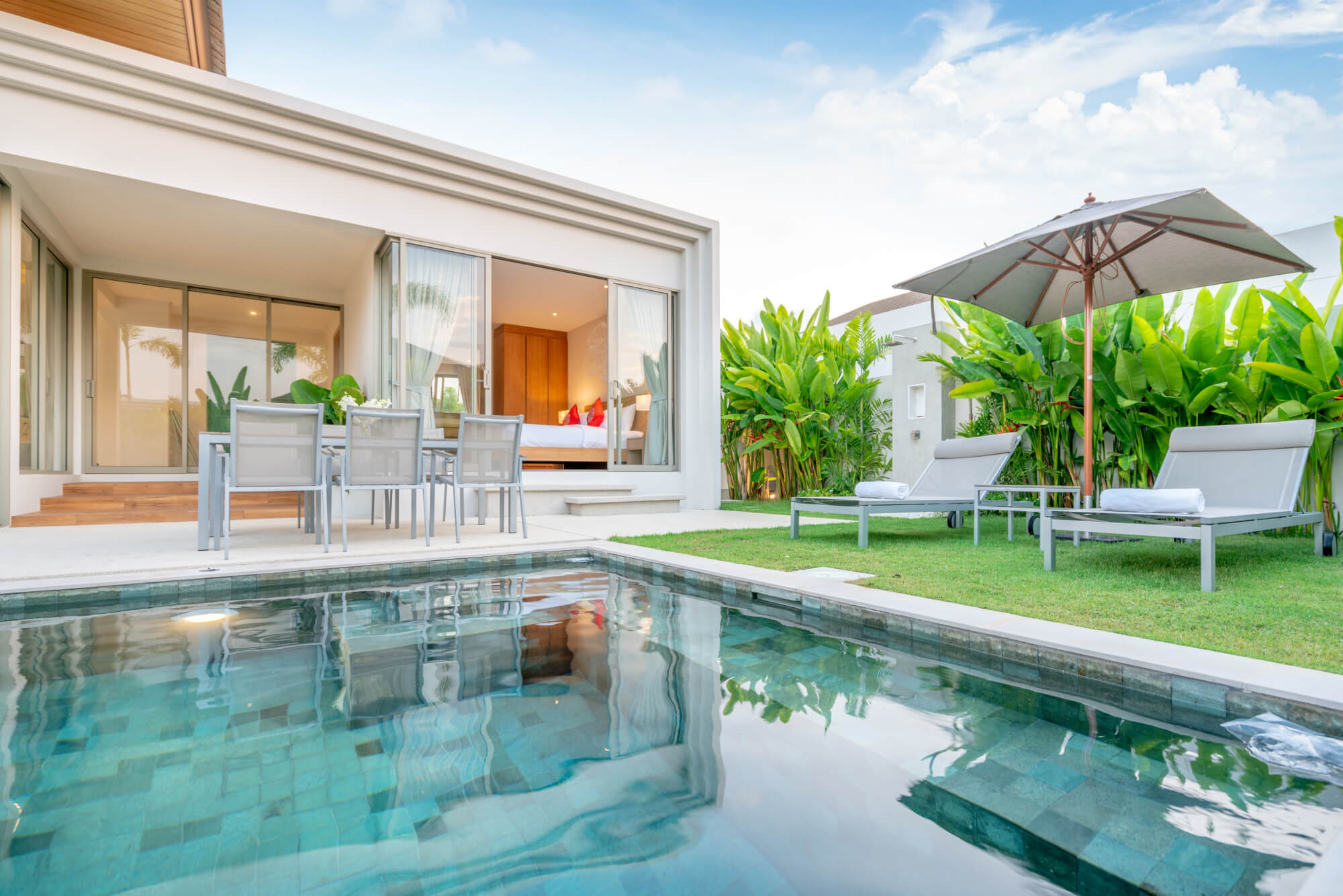 How to Sell a Home Around the Holidays